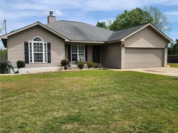 6495 Lakefield Dr, Tuscaloosa, AL 35401