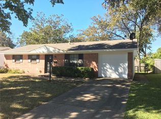 303 Island Dr, Richardson, TX 75081