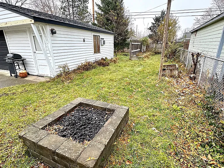 7284 N Vernon St — Photo 10