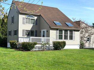 3 Trix Ln, Biddeford, ME 04005