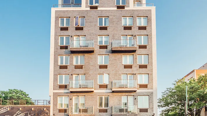 Rented by Nooklyn NYC LLC | media 81