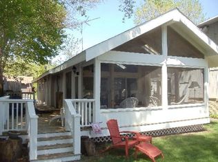 1375 Lowe Dr, Algonquin, IL 60102