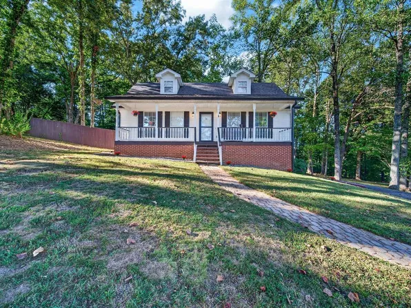 106 Peterson Ln, Scottsville, KY 42164