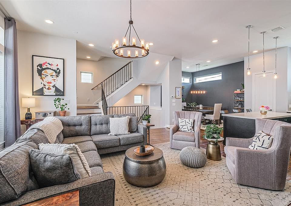 Welcome home to 1207 Bonner in the much sought after gated Vistas De Sevilla. Open concept living at its finest!