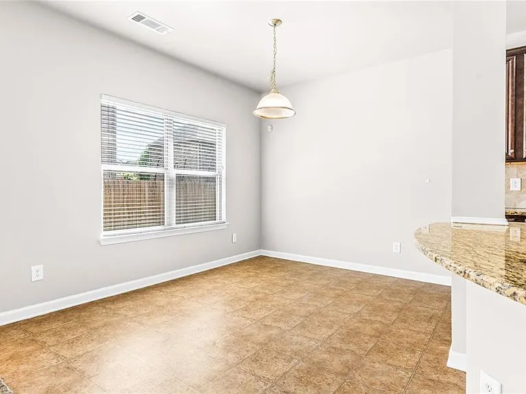 419 Live Oak Pass — Photo 15
