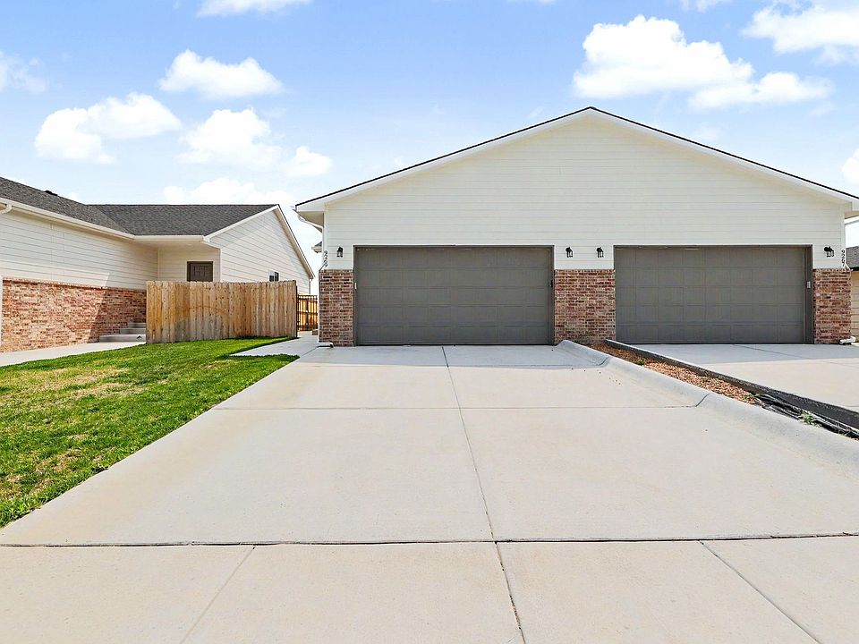 1st image of 9267 E Fox Pointe Ct