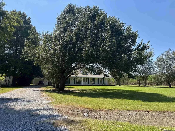 12492 Bayou Fordoche Rd, Morganza, LA 70759