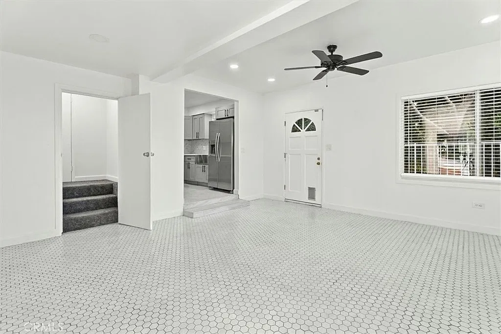 2 bed, 600 sqft, $2,995 — Photo 3