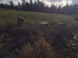 24068 Dolphin Ln, Mount Vernon, WA 98273