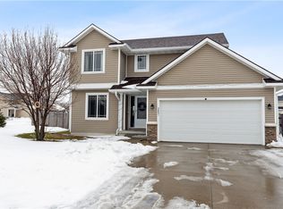 2801 SE Glenstone Dr, Grimes, IA 50111