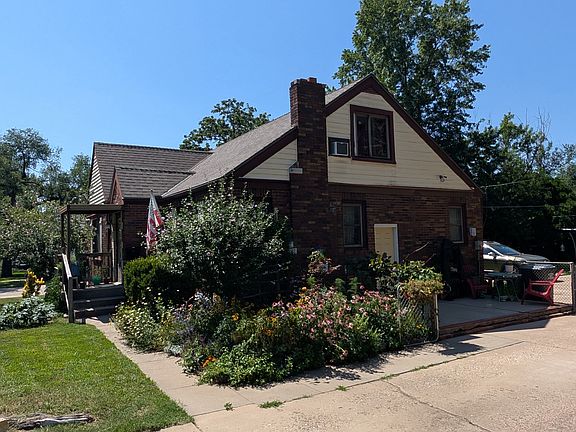 4th image of 3410 E Clark St