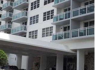 6907 Collins Ave, Miami Beach, FL 33141
