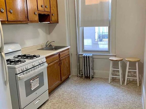 3rd image of 25-43 34th St #2F
