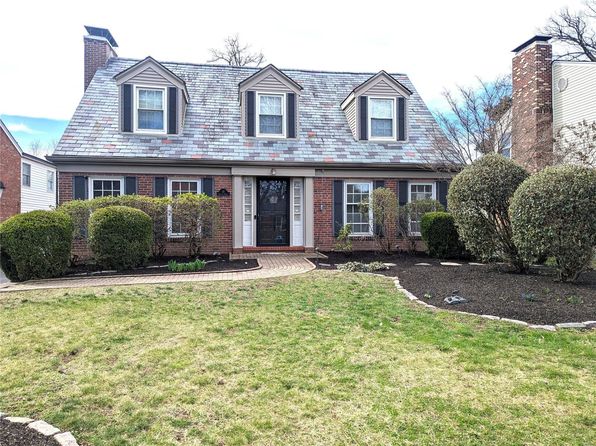 18 Beverly Dr, Saint Louis, MO 63132