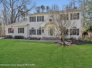 15 Monarch Ln, Freehold, NJ 07728