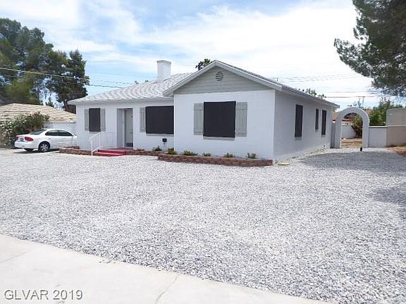 2nd image of 1632 Curtis Dr