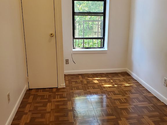3rd image of 392 1st St APT 7