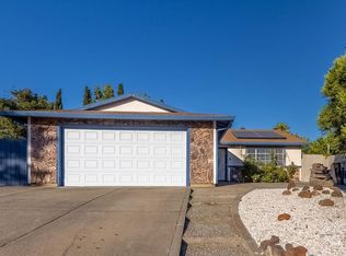 7 Zet Ct, Sacramento, CA 95824