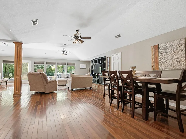223 Pin Oak Ln — Photo 11