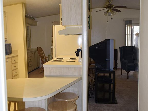 5th image of 111 Indian River Dr N