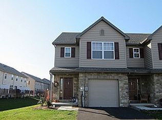 17 Bethlehem Ln, Ephrata, PA 17522
