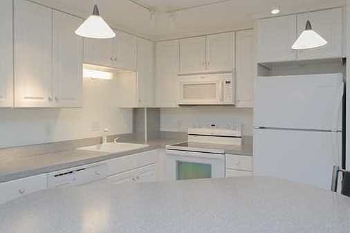 3rd image of 47 Mystic Street # Fl 3rd