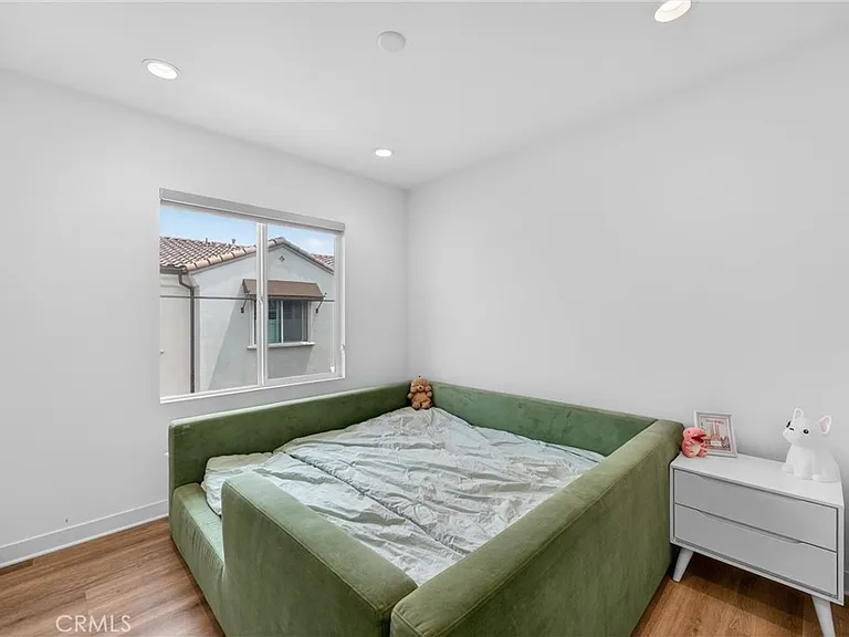12903 Calabria Dr — Photo 10