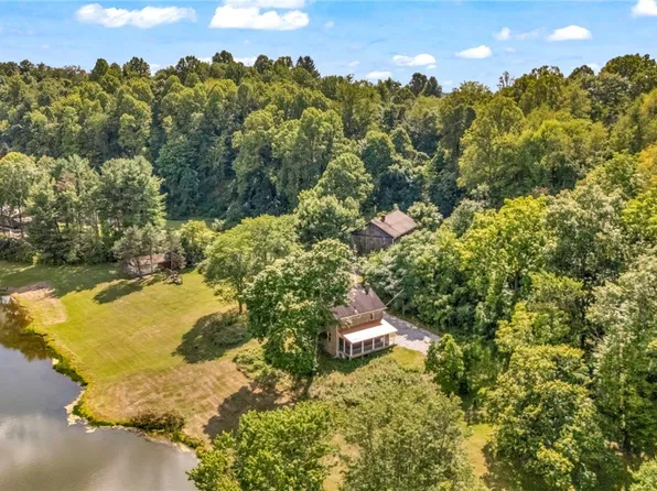 550 Baird Ave SE, Paris, OH 44669