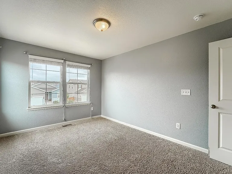 17122 Melody Dr — Photo 36
