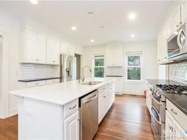 456 White Oak Shade Rd, New Canaan, CT 06840