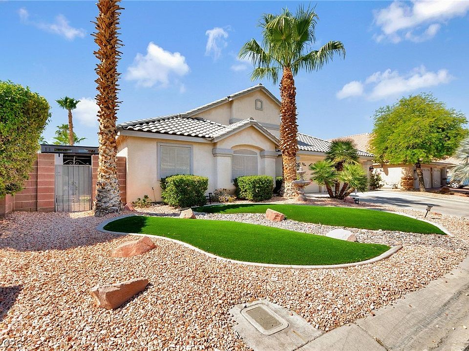 1st image of 275 Macsnap Ave
