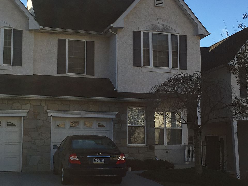 1st image of 39 Lincoln Dr