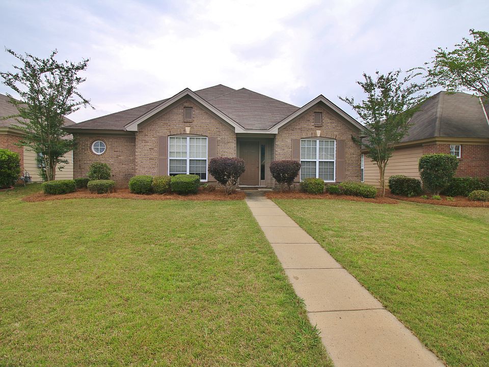 Welcome to 3637 Claiborne Circle