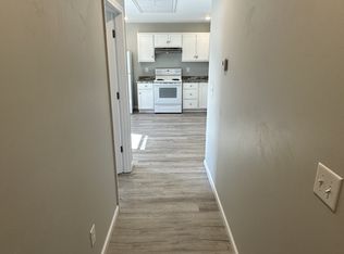 1208 N Church St #F, Portland, TN 37148