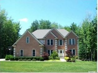7754 Keystone Dr, Painesville, OH 44077