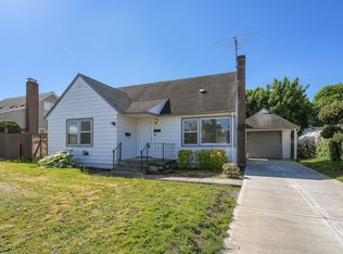 803 NW 44th St, Vancouver, WA 98660