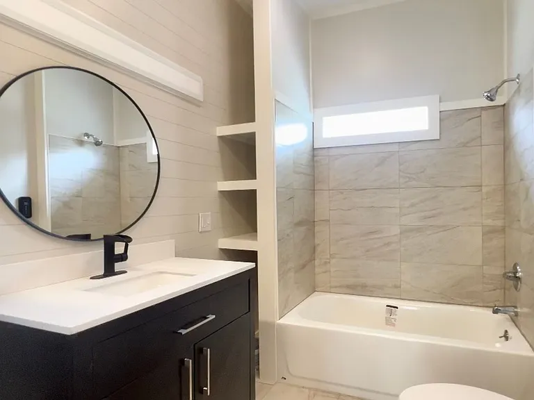109 General Gardner Ave — Photo 9