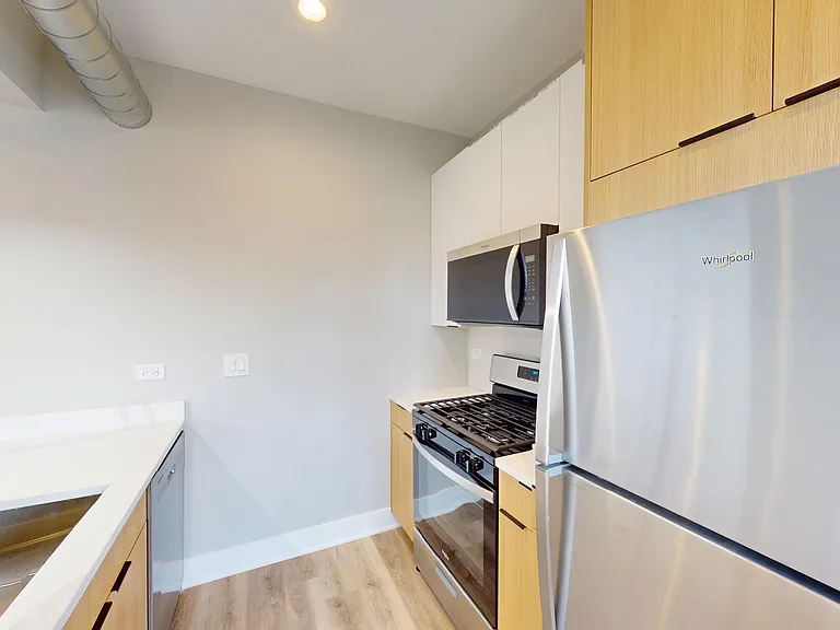 3116 Logan — Photo 21