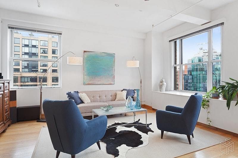 1st image of 205 W 19th St APT 8F