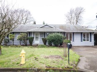 15834 SE Main St, Portland, OR 97233