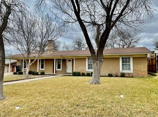 820 Vista Hermosa Dr, Eagle Pass, TX 78852