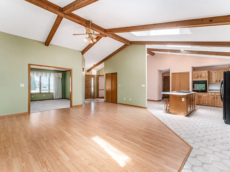 6002 Bowen Rd — Photo 14
