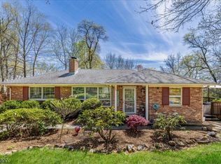 799 Long Hill Rd, Gillette, NJ 07933