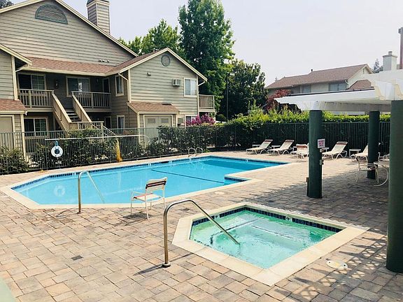 5th image of 2403 Jubilee Ln