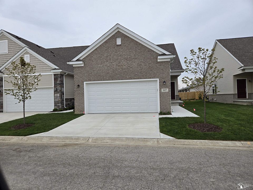 1st image of 807 Plum Village Dr #57