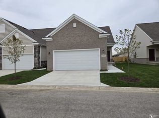 807 Plum Village Dr #57, Monroe, MI