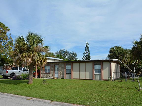 2nd image of 1833 Mosswood Dr