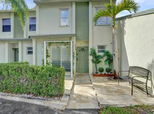 868 Crystal Lake Drive, Deerfield Beach, FL 33064