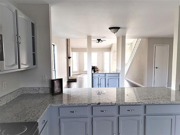 2nd image of 411 Wind Wood Dr