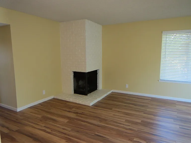 2993B Woodgate Ct — Photo 6